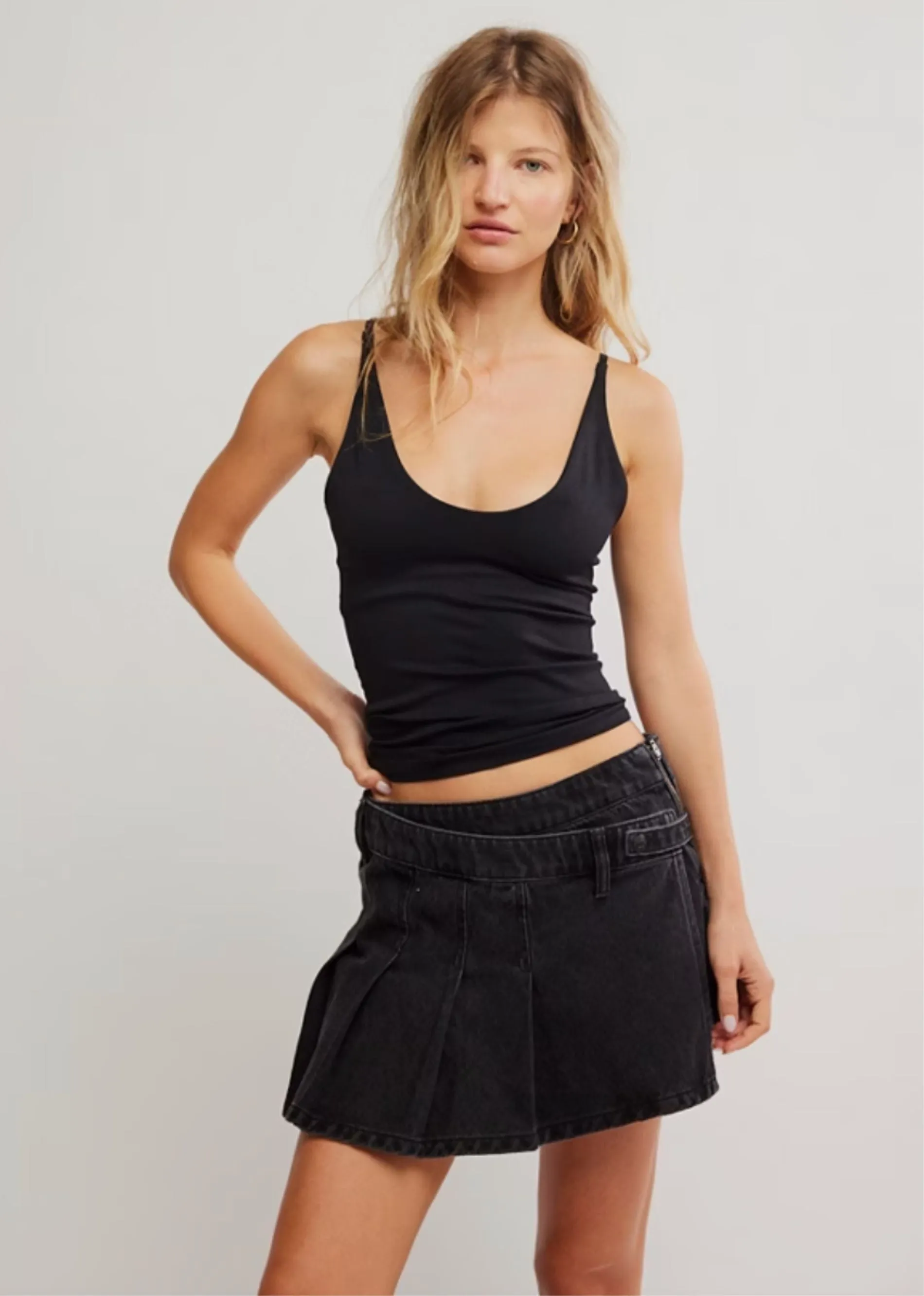 Free People Seamless V-Neck Cami ★ Black