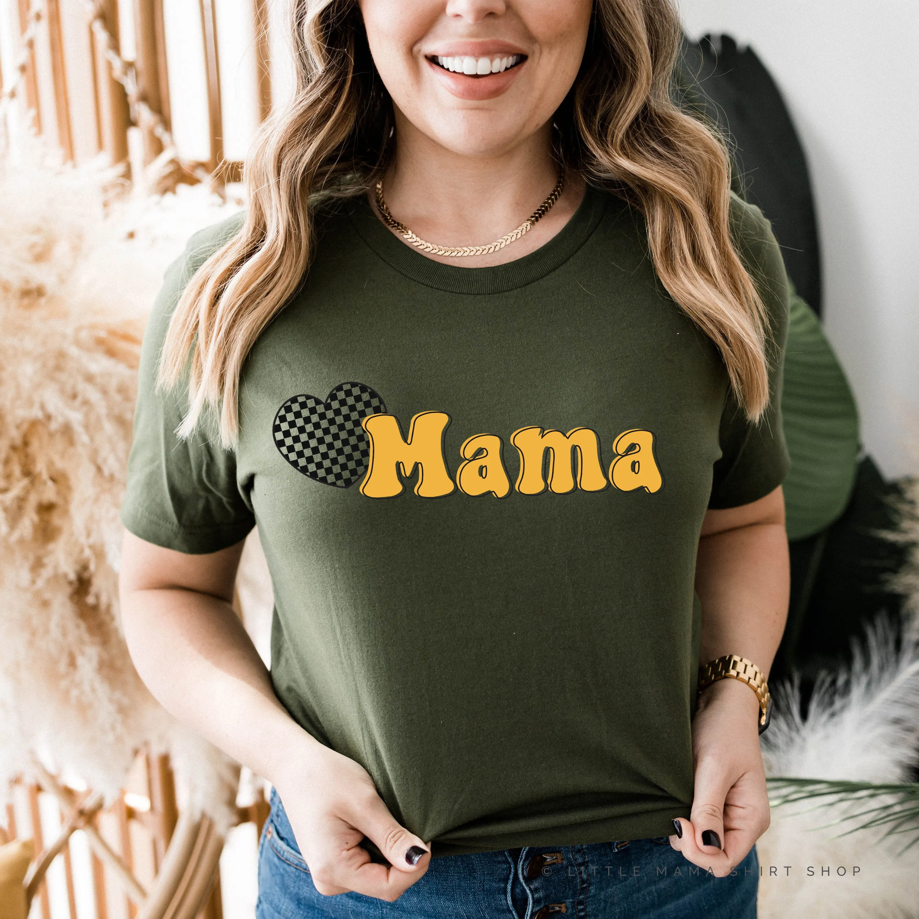 HEART CHECKERS - MAMA - Unisex Tee