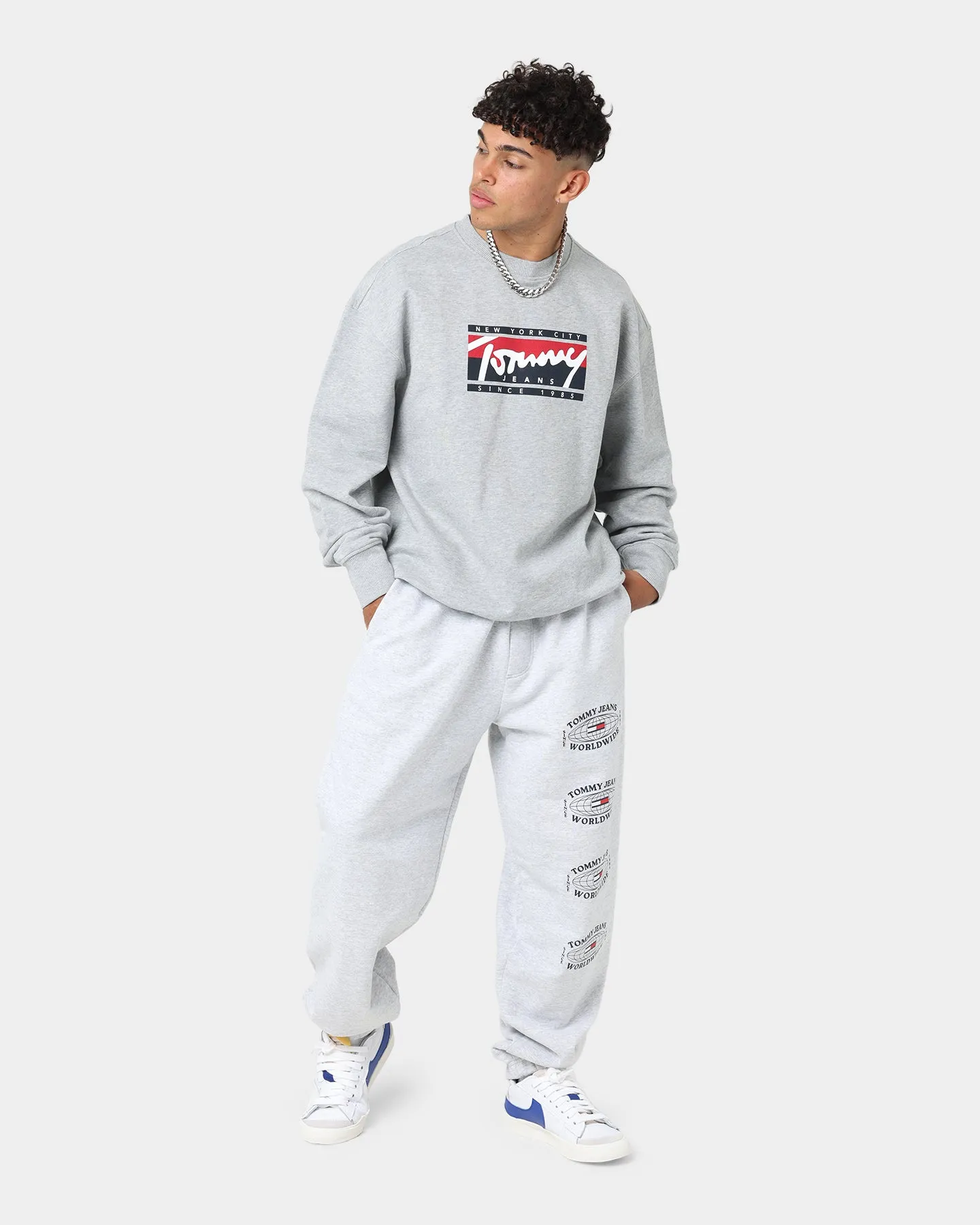 Tommy Jeans Tommy Graphic Flag Crewneck Light Grey Heather